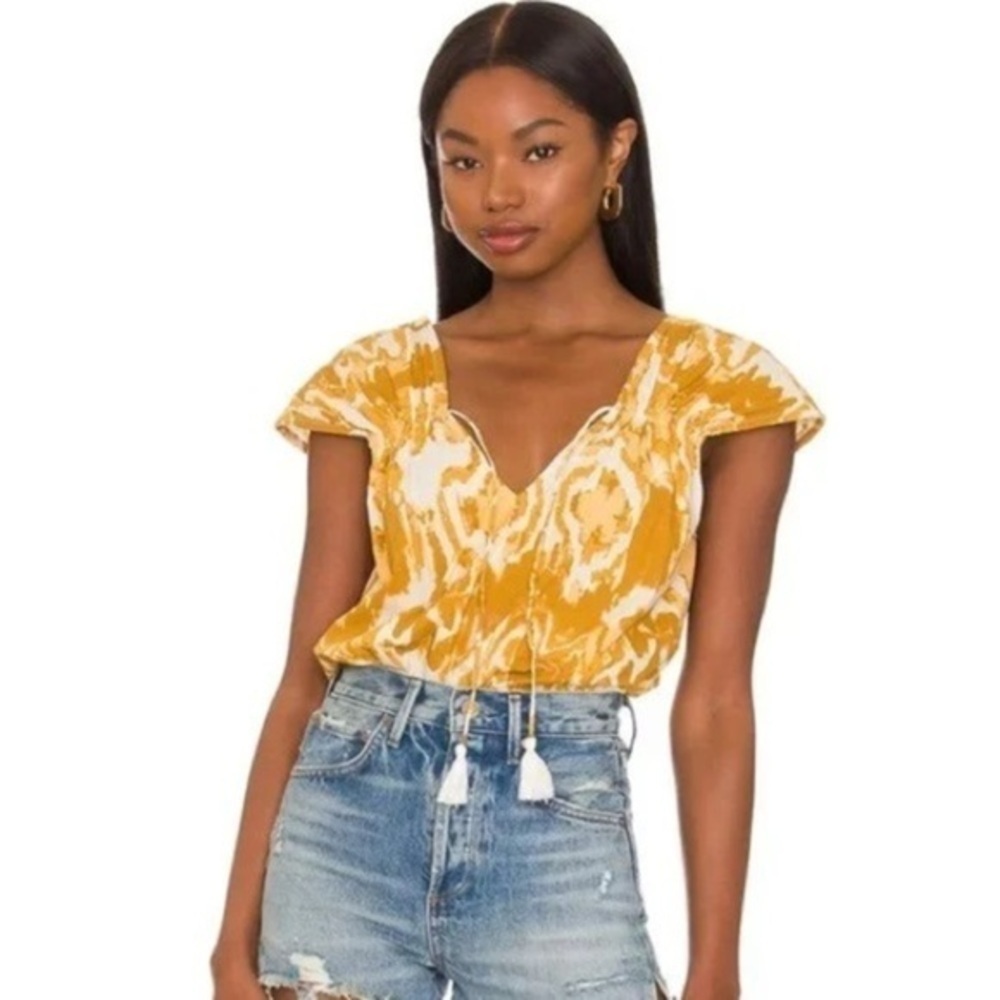 NWT Cleobella Naomi Blouse Watercolor Ikat Print Yellow White Short Sleeve Small